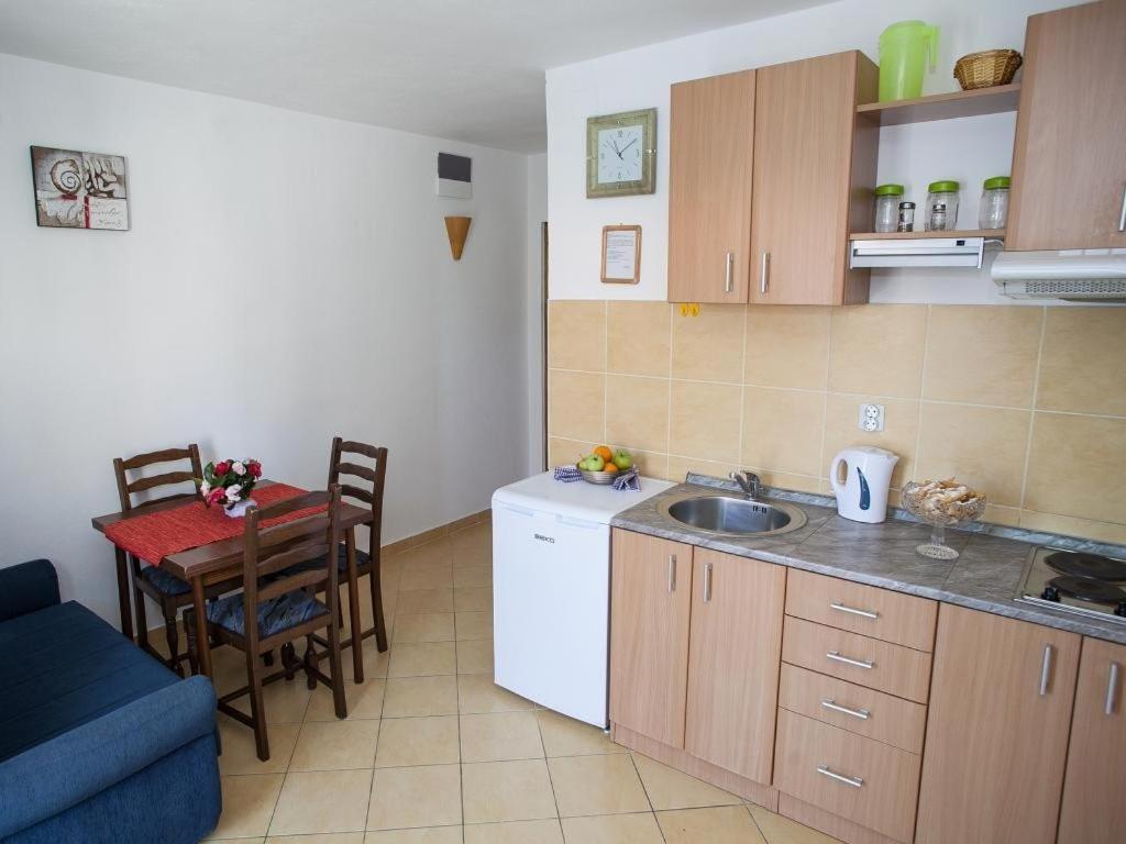Daria Apartments Kotor Rom bilde
